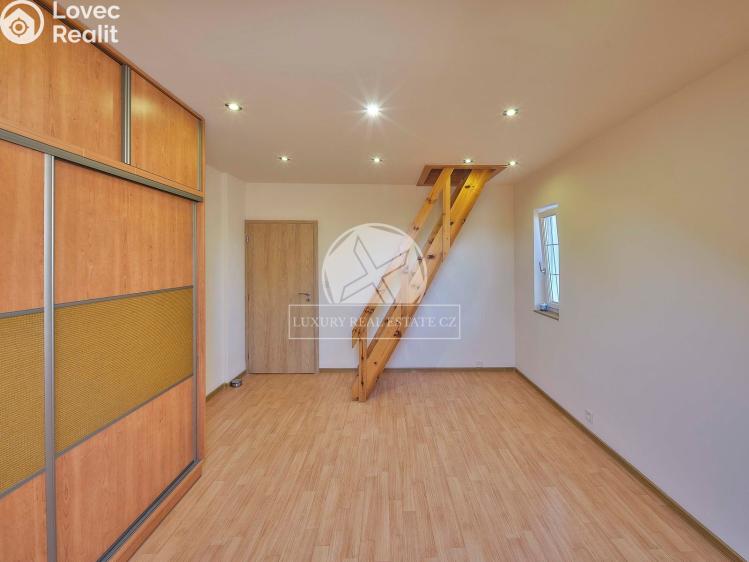 Prodej rodinného domu Štěchovice č. 26