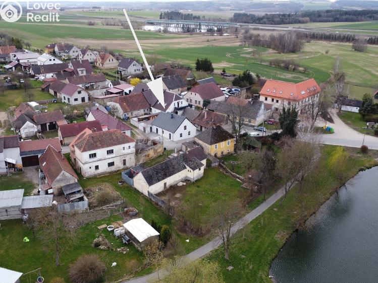 Prodej rodinného domu Myslkovice č. 12