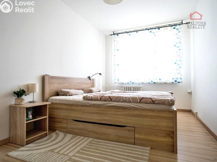 Pronájem bytu 2+KK Praha, Letovská 557 č. 1