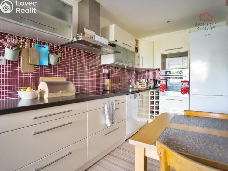 Аренда квартиры 2+KK Praha, Letovská 557 č. 2