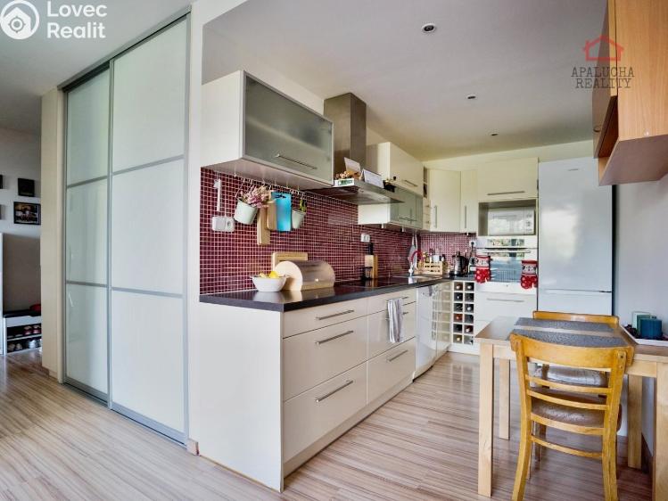 Аренда квартиры 2+KK Praha, Letovská 557 č. 3