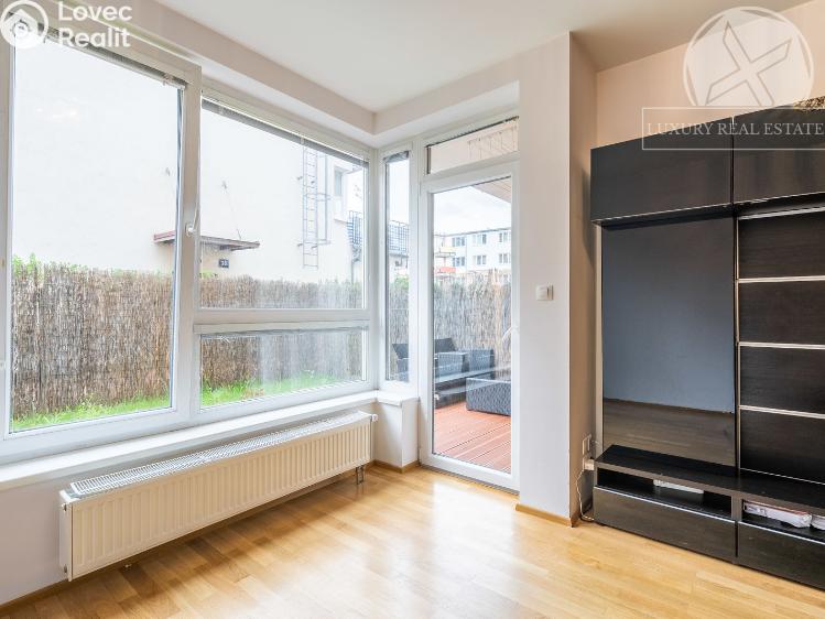 Prodej bytu 2+KK Praha, Kabešova 943/2 č. 5