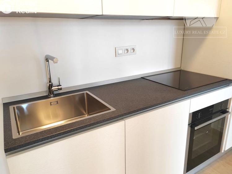 Продажа квартиры 2+1 Praha, Kolmá č. 3