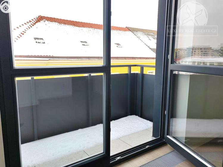 Продажа квартиры 2+1 Praha, Kolmá č. 7