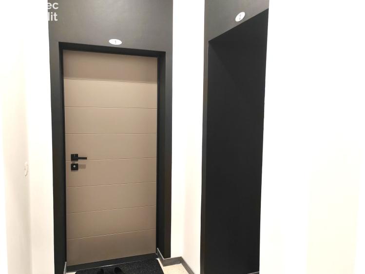 Продажа квартиры 2+1 Praha, Kolmá č. 16