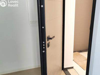 Sale apartment 1+KK Praha, Kolmá č. 10
