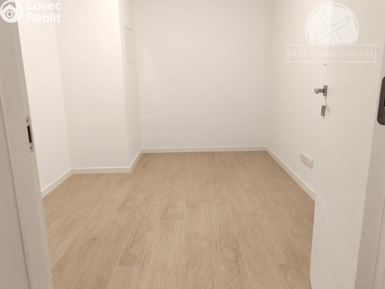 Prodej bytu 4+KK Praha, Na výběžku č. 10