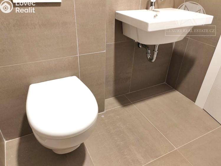 Prodej bytu 4+KK Praha, Na výběžku č. 12