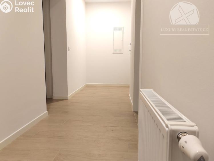 Prodej bytu 4+KK Praha, Na výběžku č. 27