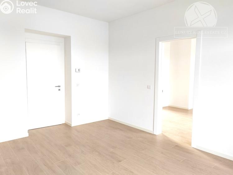 Prodej bytu 3+KK Praha, Na výběžku č. 5