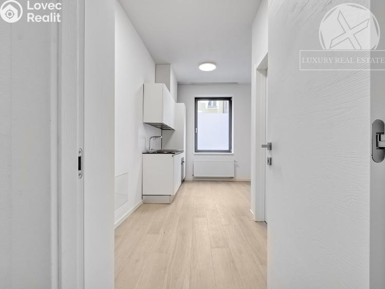 Prodej bytu 2+KK Praha, Kolmá č. 3