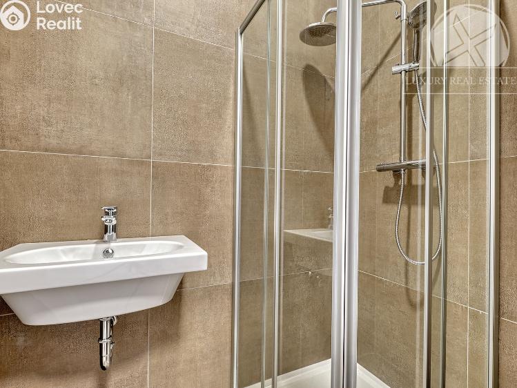 Prodej bytu 2+KK Praha, Kolmá č. 12