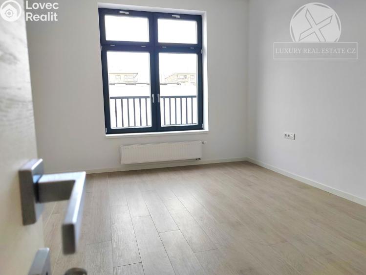 Prodej bytu 2+KK Praha, Na výběžku č. 8