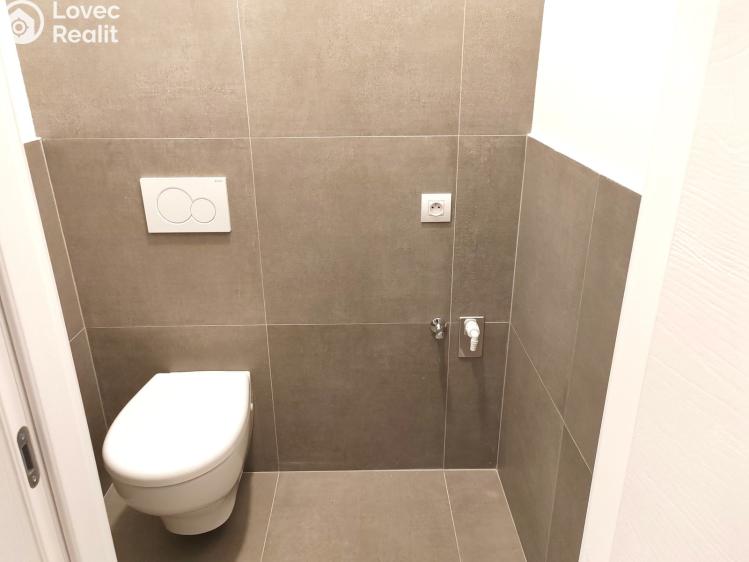 Prodej bytu 2+KK Praha, Na výběžku č. 9