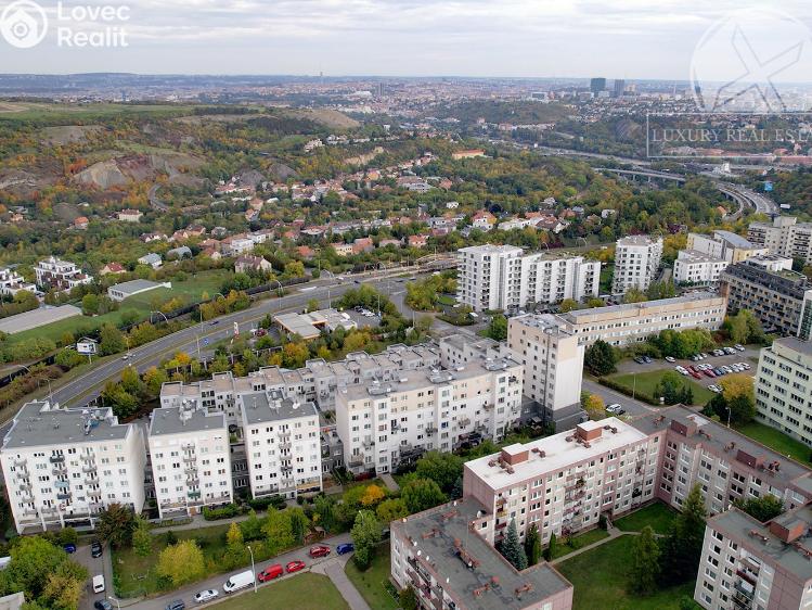 Prodej bytu 2+KK Praha, Silurská č. 3