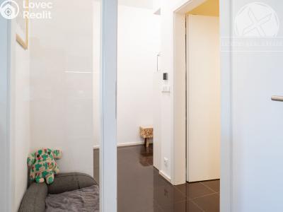 Sale apartment 2+KK Praha, Silurská č. 4