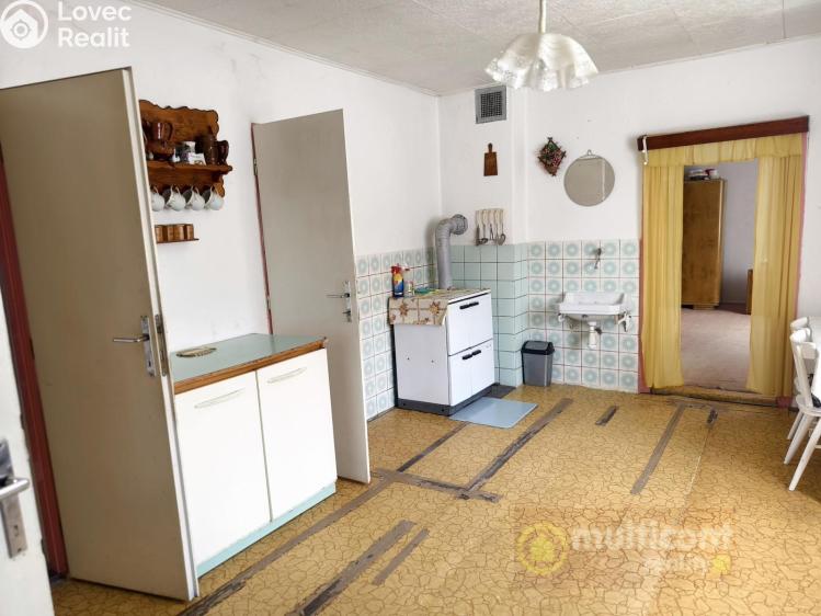 Prodej rodinného domu Želeč č. 18