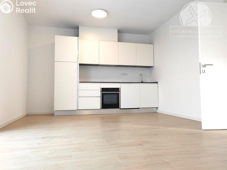 Prodej bytu 2+KK Praha, Na výběžku č. 1