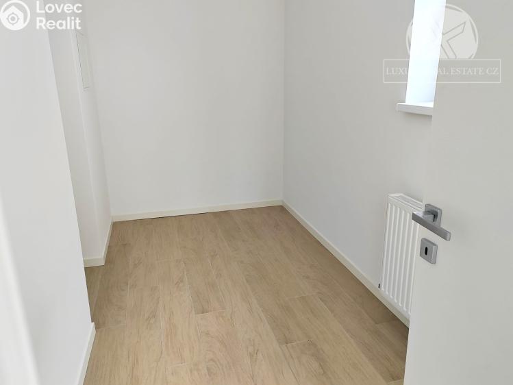 Prodej bytu 2+KK Praha, Na výběžku č. 13