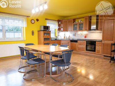 Sale family house Hovorčovice č. 5