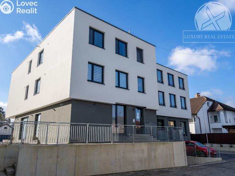 Pronájem bytu 2+KK Říčany, Černokostelecká č. 15