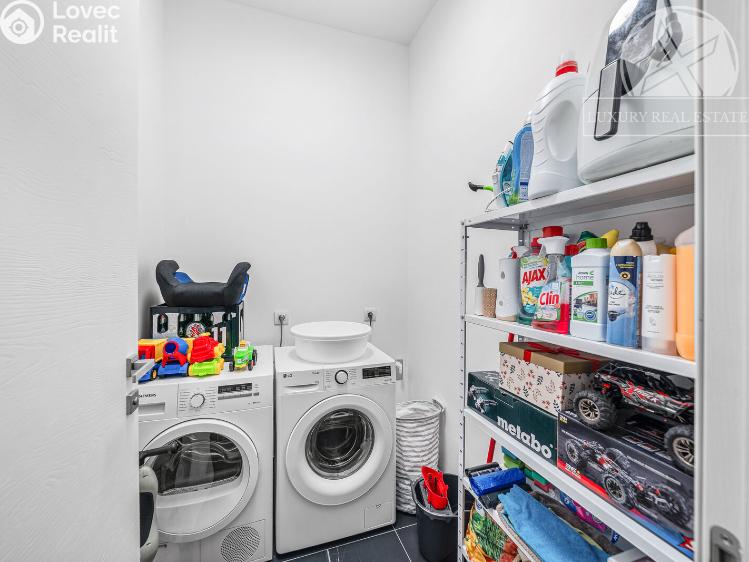 Prodej bytu 2+KK Praha, Na výběžku č. 9