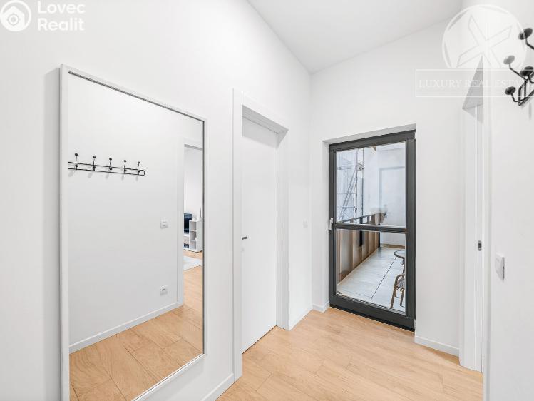 Prodej bytu 2+KK Praha, Na výběžku č. 10