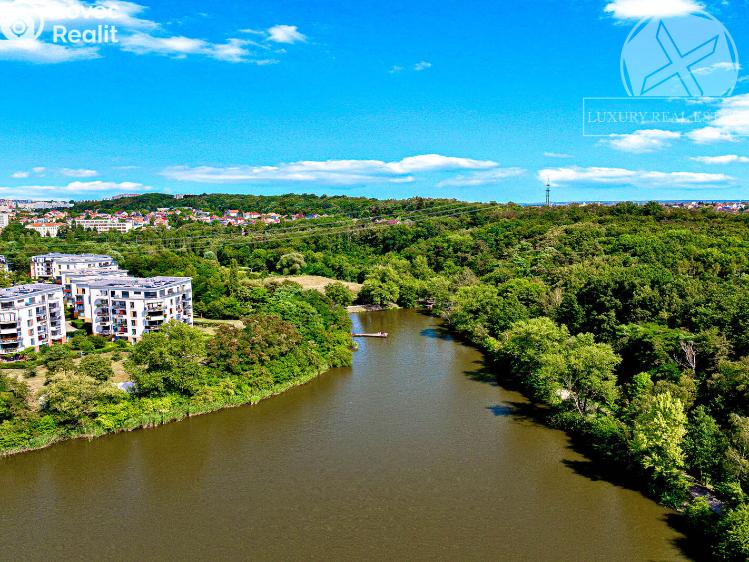 Продаж квартири 2+KK Praha, V Předním Hloubětíně č. 12