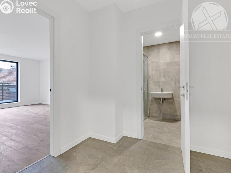 Sale apartment 2+KK Praha, V Předním Hloubětíně č. 7