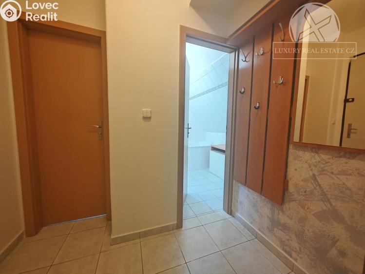 Pronájem bytu 3+1 Praha, Kladenská č. 7