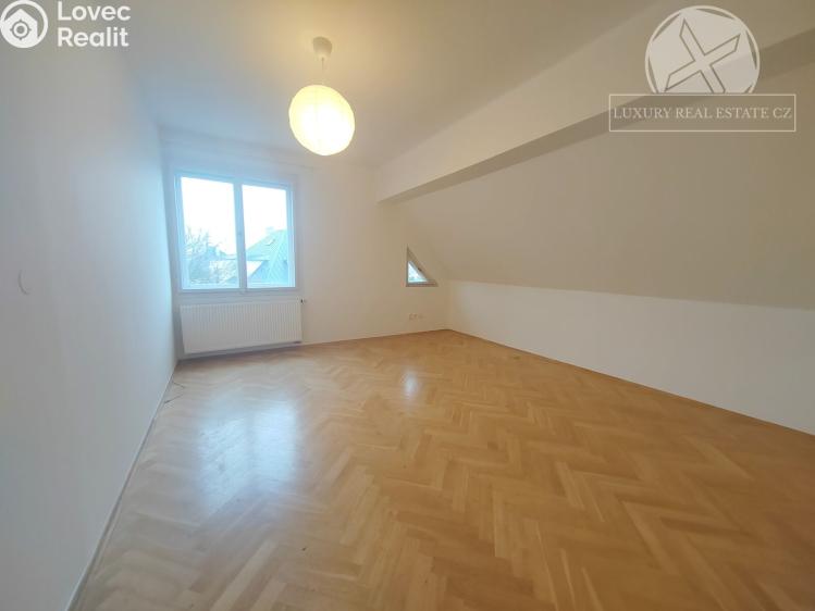 Pronájem bytu 3+1 Praha, Kladenská č. 8