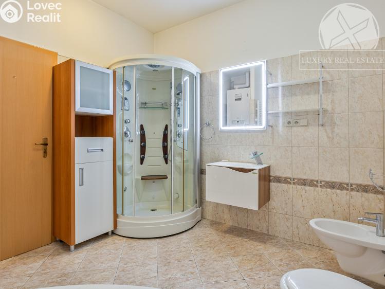 Prodej rodinného domu Nupaky, Za Hotelem č. 10