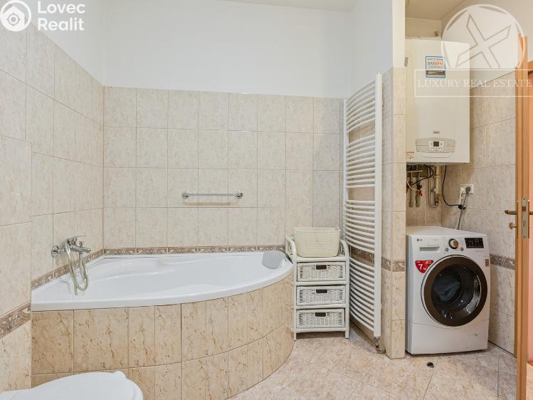 Prodej rodinného domu Nupaky, Za Hotelem č. 20