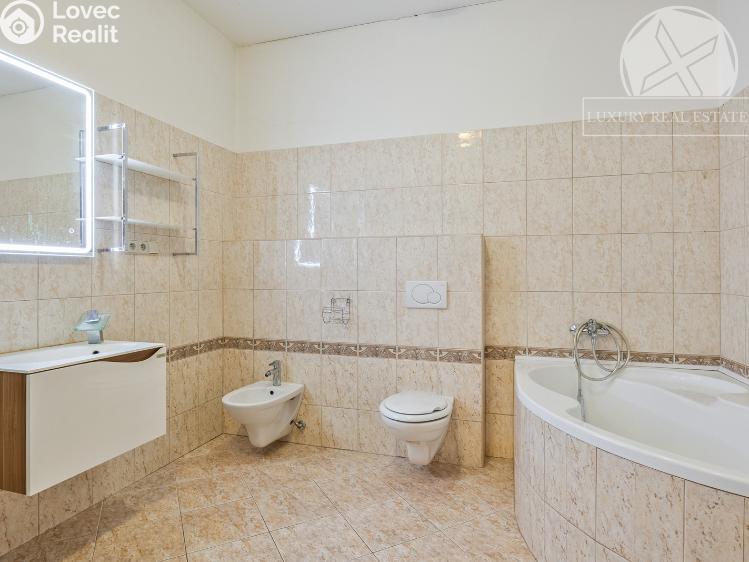 Prodej rodinného domu Nupaky, Za Hotelem č. 21