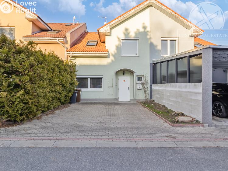 Prodej rodinného domu Nupaky, Za Hotelem č. 28