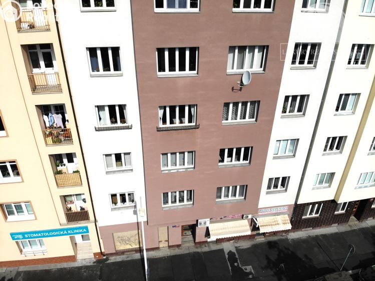 Sale commercial space Praha, Ortenovo náměstí č. 9