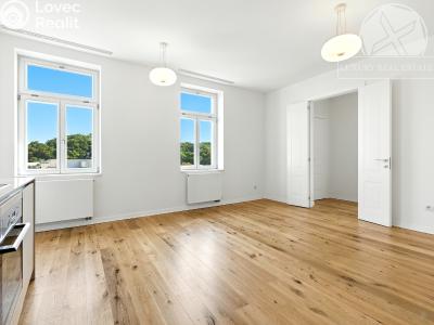 Sale apartment 3+KK Praha, Kmochova č. 1