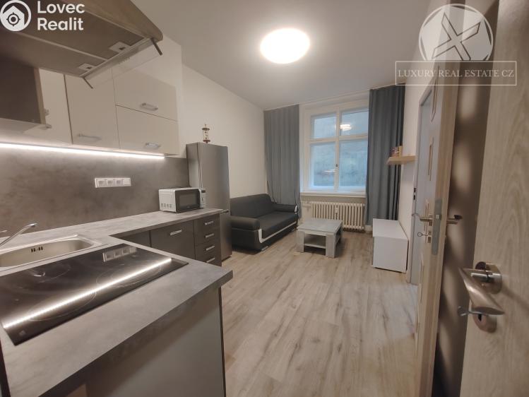 Pronájem bytu 2+KK Praha, Školská č. 3