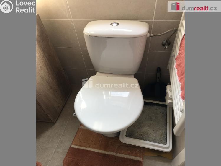 Pronájem bytu 1+KK Praha 14, Bryksova č. 8