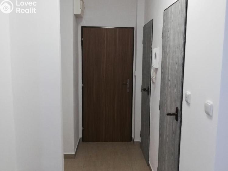 Pronájem bytu 2+1 Louny, Fűgnerova 1976 č. 9