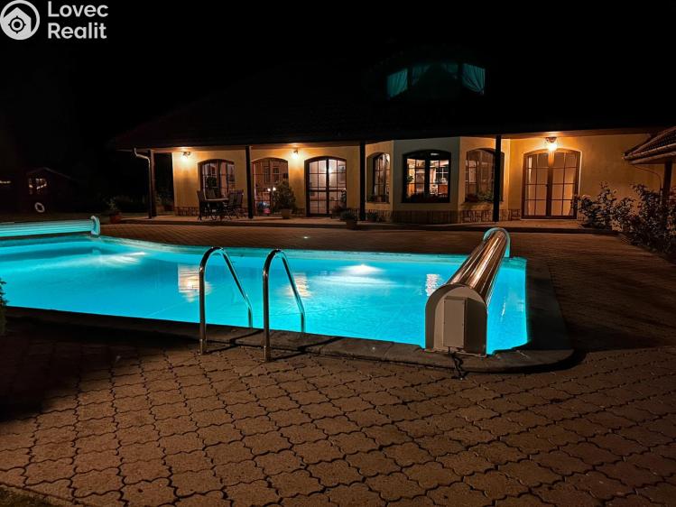 Prodej vícegeneračního domu Olšany č. 26