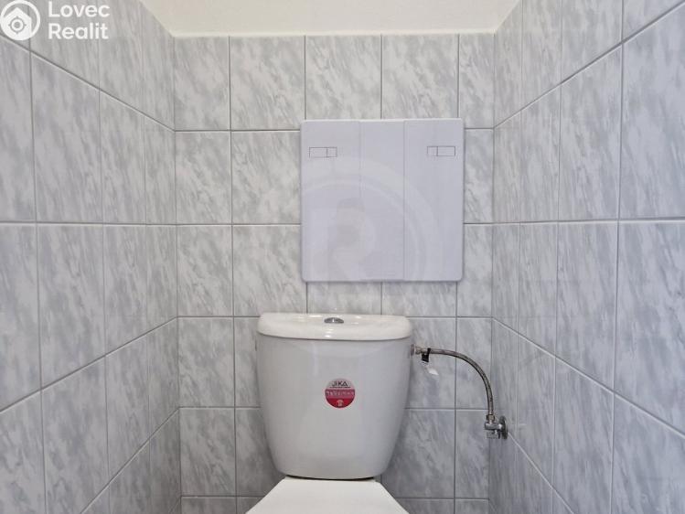 Pronájem bytu 2+1 České Budějovice, Fr. Škroupa 642/3 č. 8