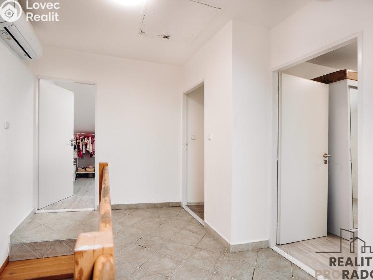 Продаж сімейного будинку Bukovany č. 11