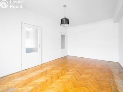 Sale apartment 2+1 Praha, Slezská č. 2