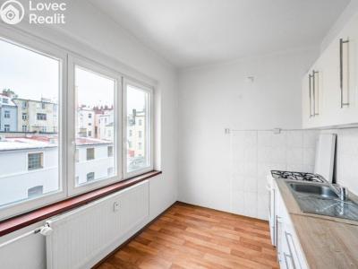 Sale apartment 2+1 Praha, Slezská č. 4