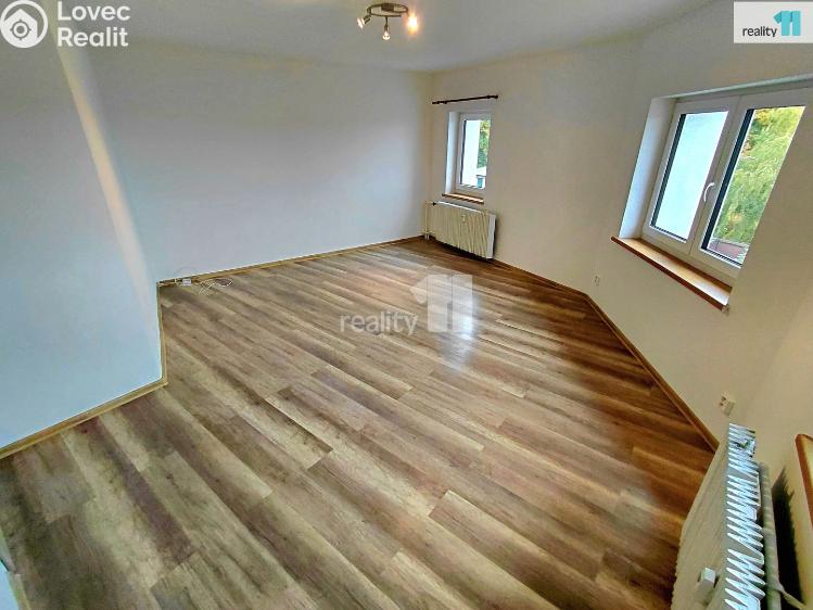 Pronájem bytu 2+1 Aš, Hlávkova č. 3