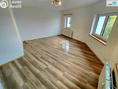 Rent apartment 2+1 Aš, Hlávkova č. 3