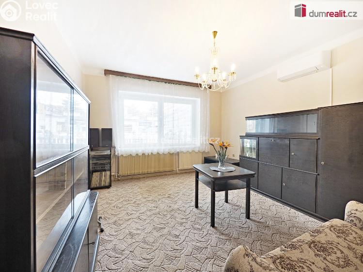 Продаж сімейного будинку Neratovice, Bří Čapků č. 16