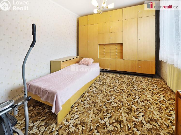 Продаж сімейного будинку Neratovice, Bří Čapků č. 18