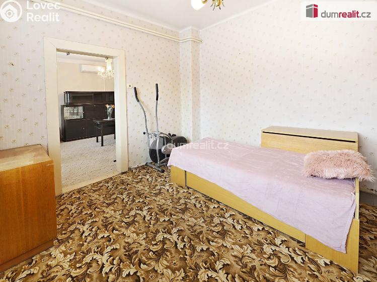 Продаж сімейного будинку Neratovice, Bří Čapků č. 19